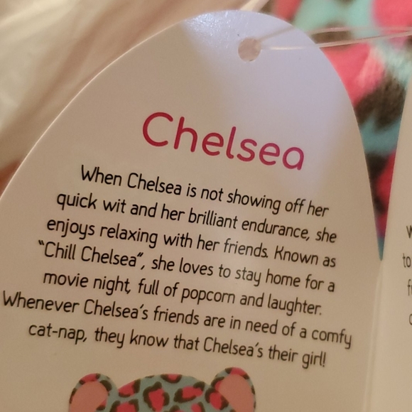 Squishmallow 8” Valentines Leopard Chelsea Plush - Picture 4 of 4